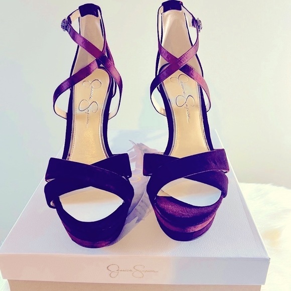 Jessica Simpson - Picture 2 of 7